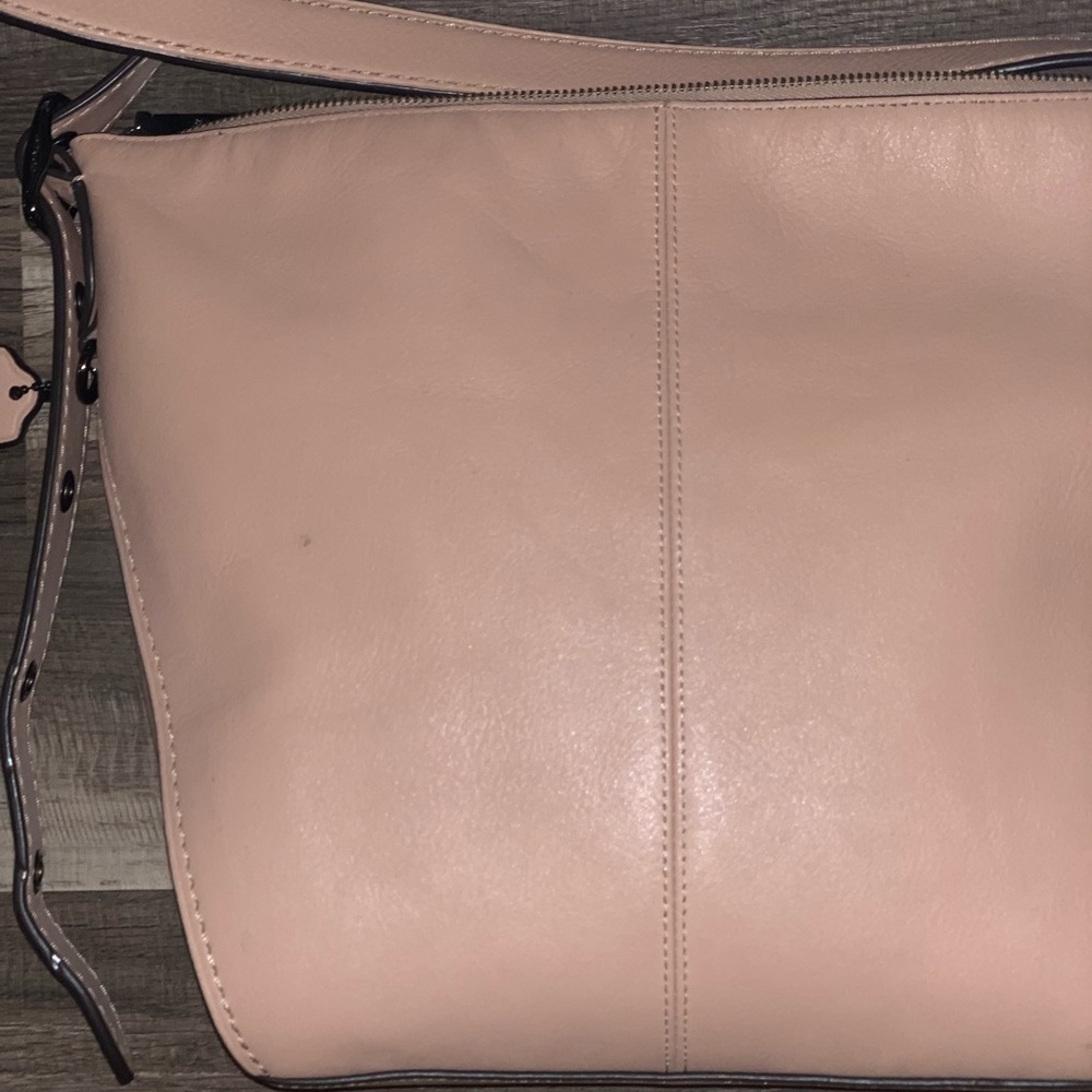 Crossbody - Picture 5 of 6